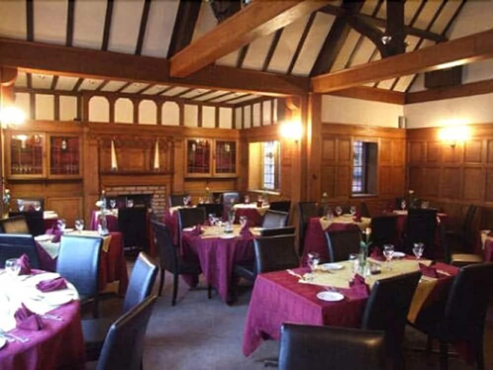 The Amblehurst Hotel Sale Restoran gambar